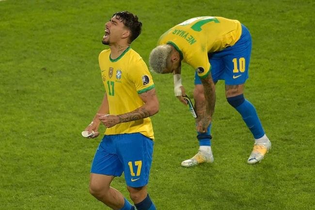 Brasil e Peru se enfrentaram no Estdio Nilton Santos, pelas semfinais da Copa Amrica 