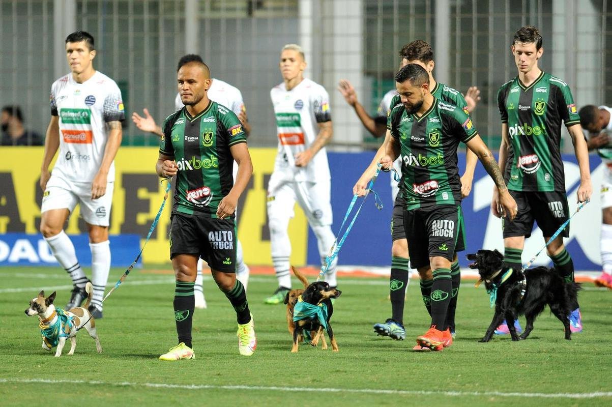 Fotos de Amrica x Athletic, no Independncia, pelo Campeonato Mineiro