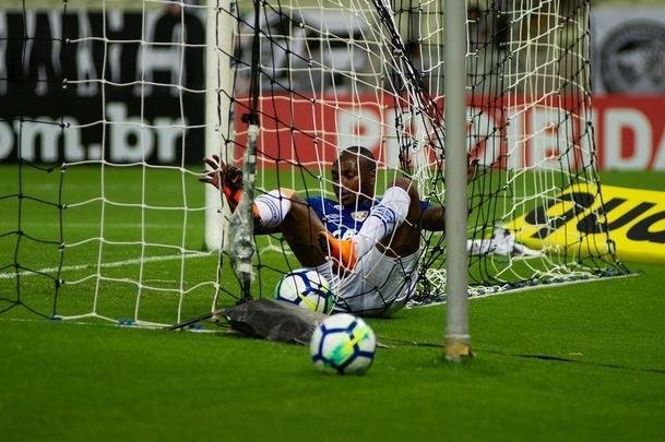 Cruzeiro enfrentou o Ceará, neste domingo, em Fortaleza