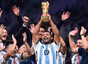 Atacante sueco criticou comportamento dos jogadores da Seleção Argentina na comemoração do tricampeonato mundial e cravou: 'Eles não vão ganhar mais nada' 