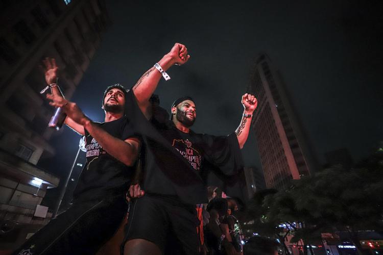 Bastidores da festa do Atlético em comemoração ao título brasileiro
