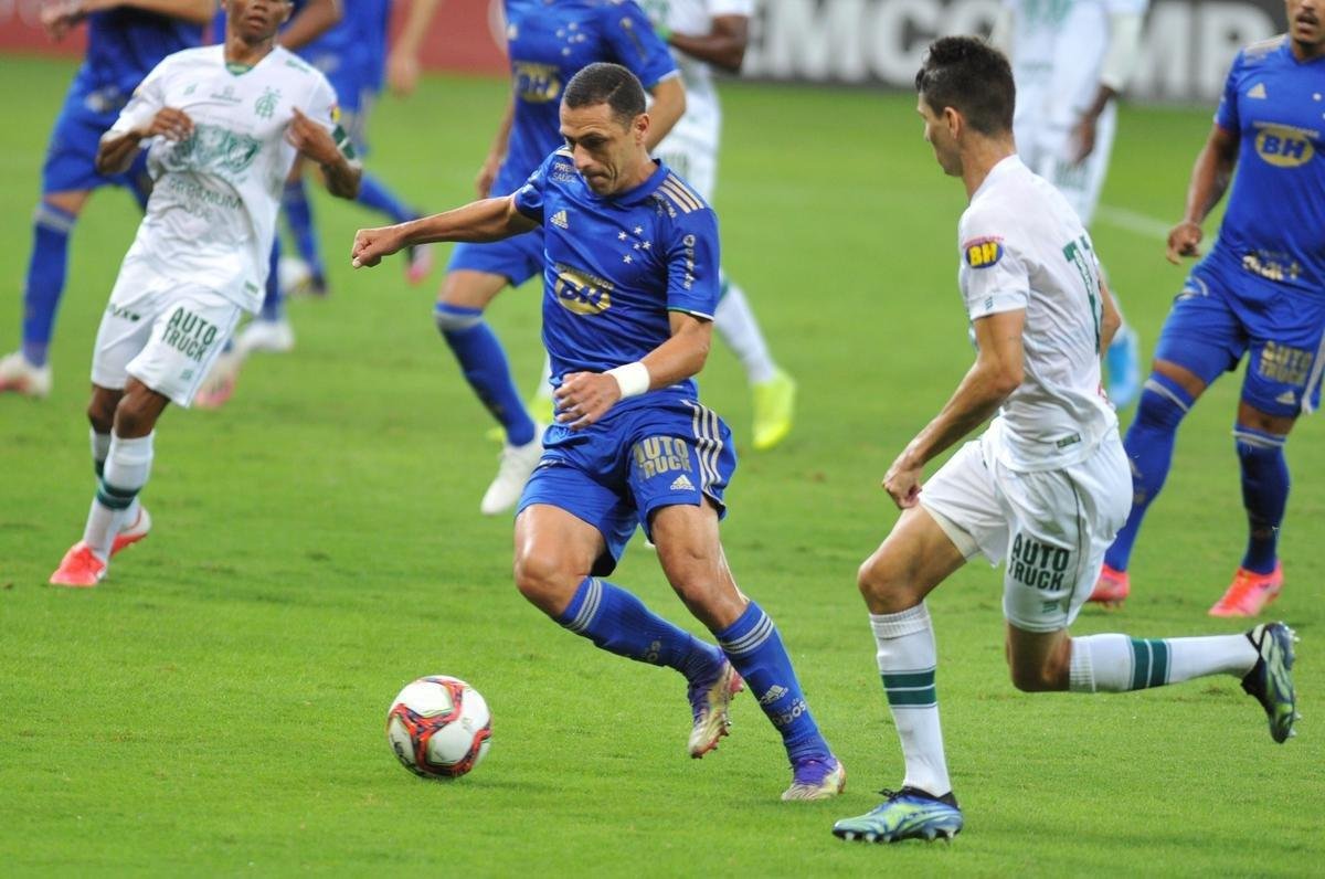 Fotos do clssico de ida da semifinal do Campeonato Mineiro, entre Cruzeiro e Amrica, no Mineiro, em Belo Horizonte