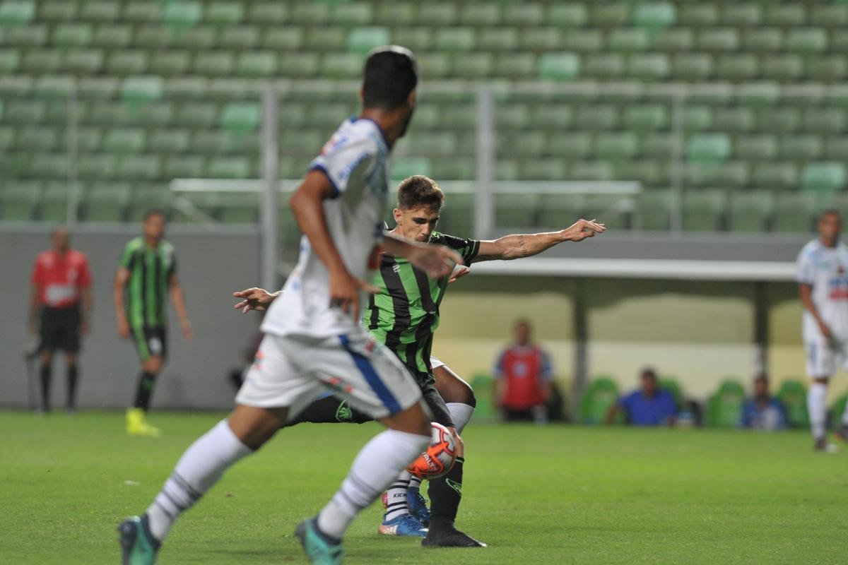 Fotos da partida entre Amrica e URT, no Independncia, pela sexta rodada do Campeonato Mineiro