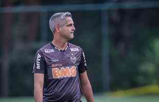 Rodrigo Santana - tcnico assumiu o Atltico para a deciso do Campeonato Mineiro. Na estreia, derrota por 2 a 1 para o Cruzeiro. 