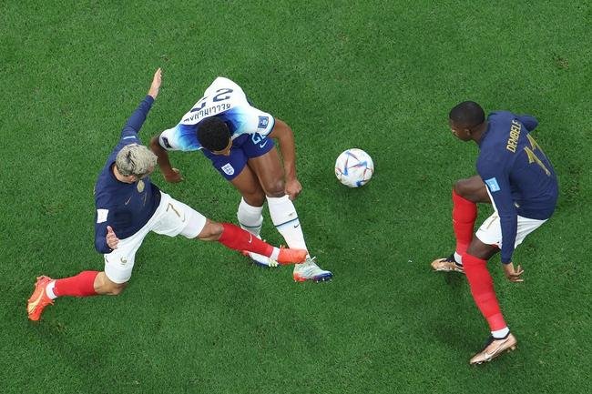Fotos do duelo entre Inglaterra e Frana, pelas quartas de final da Copa do Mundo, no estdio Al Bayt, em Al Khor