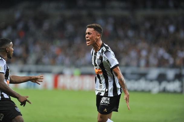 Bruninho marcou o segundo gol do Galo e decretou vitria sobre o Gois no Mineiro