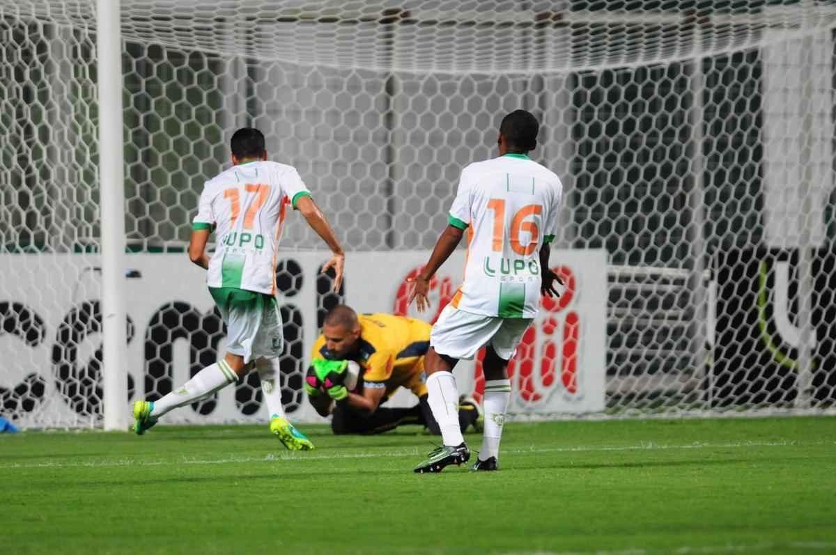 Imagens do jogo entre Amrica e URT, pelo Campeonato Mineiro, no Independncia