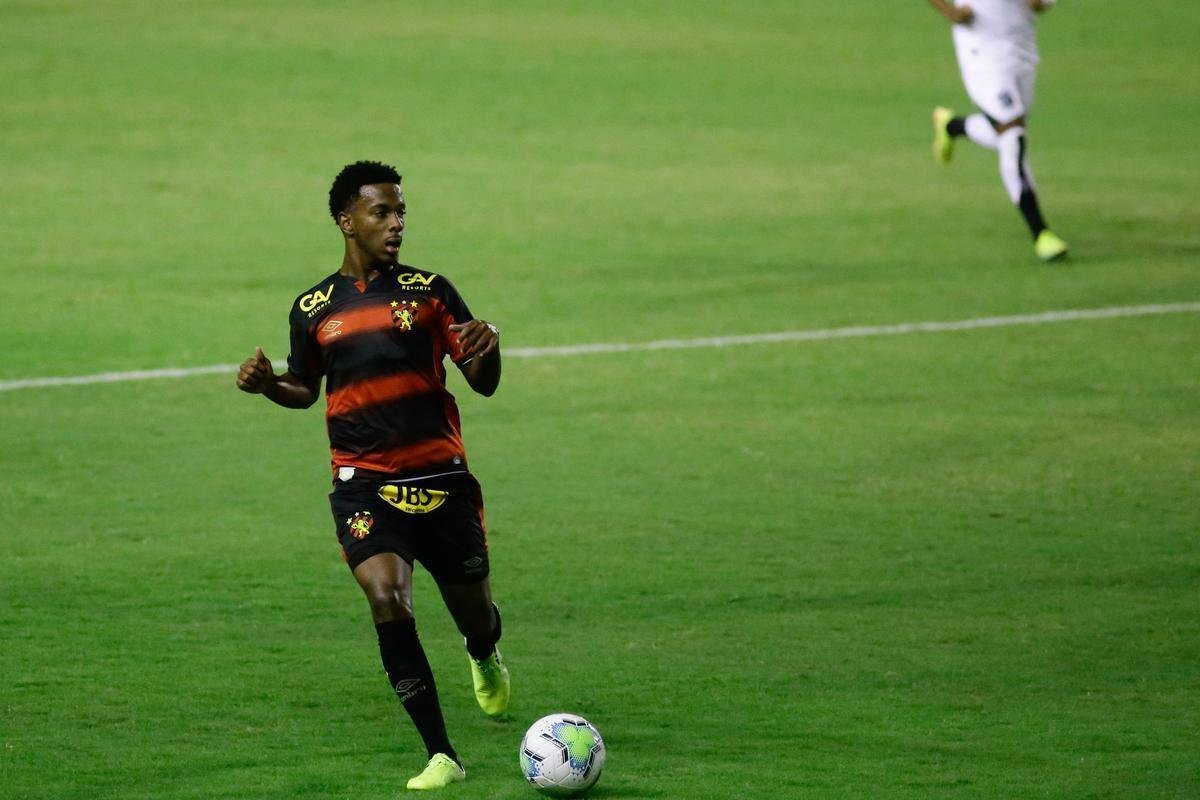 Na estreia do Brasileirão, o Sport bateu o Ceará por 3 a 2, com gols de Elton (2x) e Jonatan Gomez.