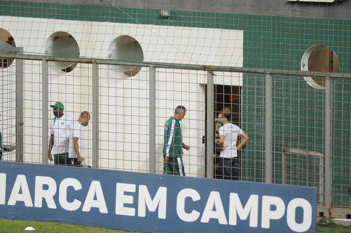 Fotos do jogo entre Amrica e Cruzeiro, no Independncia, em Belo Horizonte, pela 25 rodada da Srie B do Brasileiro