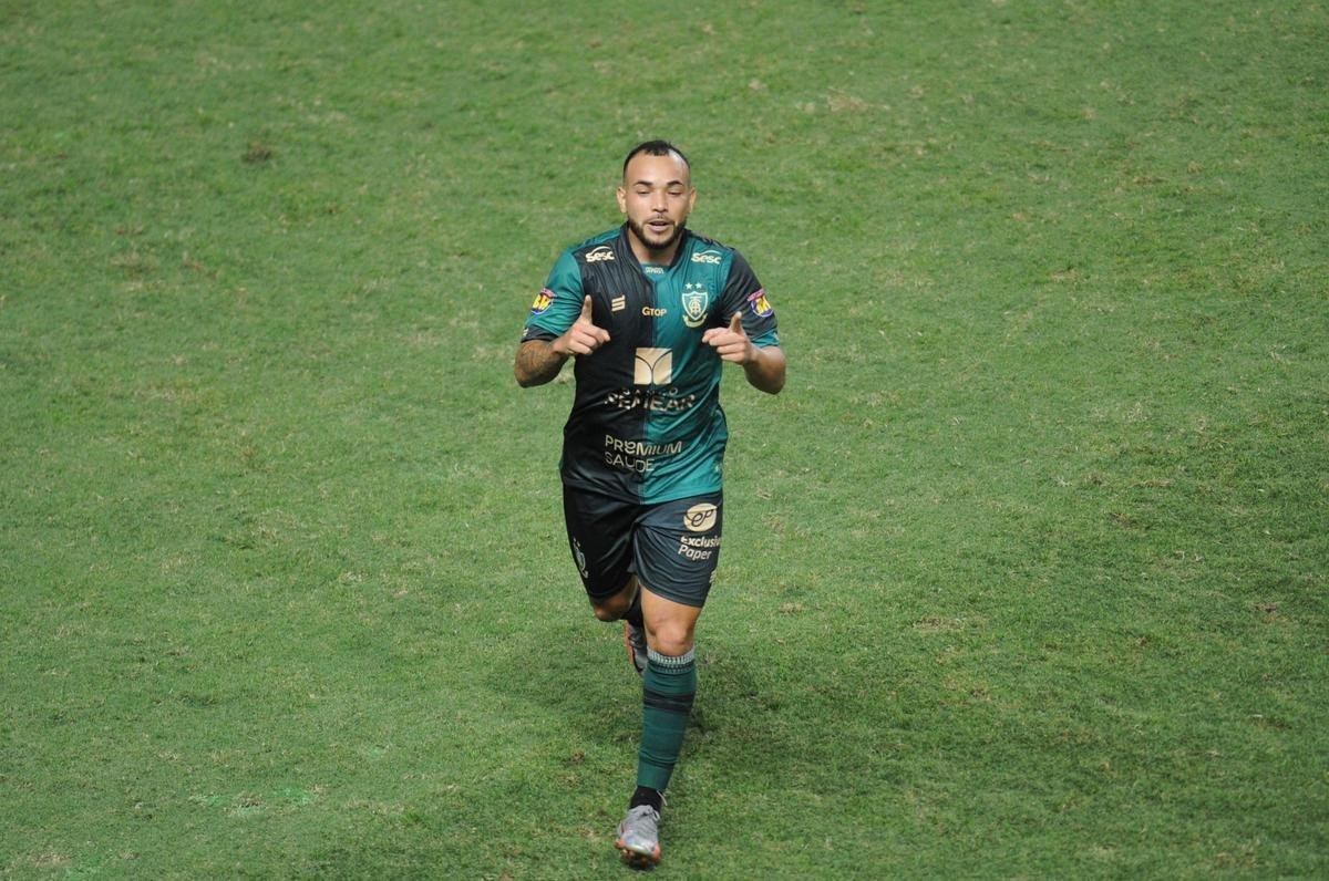 Fotos do jogo entre Amrica e Juventude, no Independncia, pela Srie B