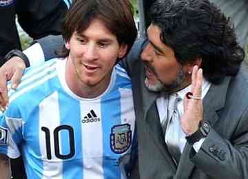 Ídolo do Barcelona disse que recordará todos os momentos fofos vividos com Maradona