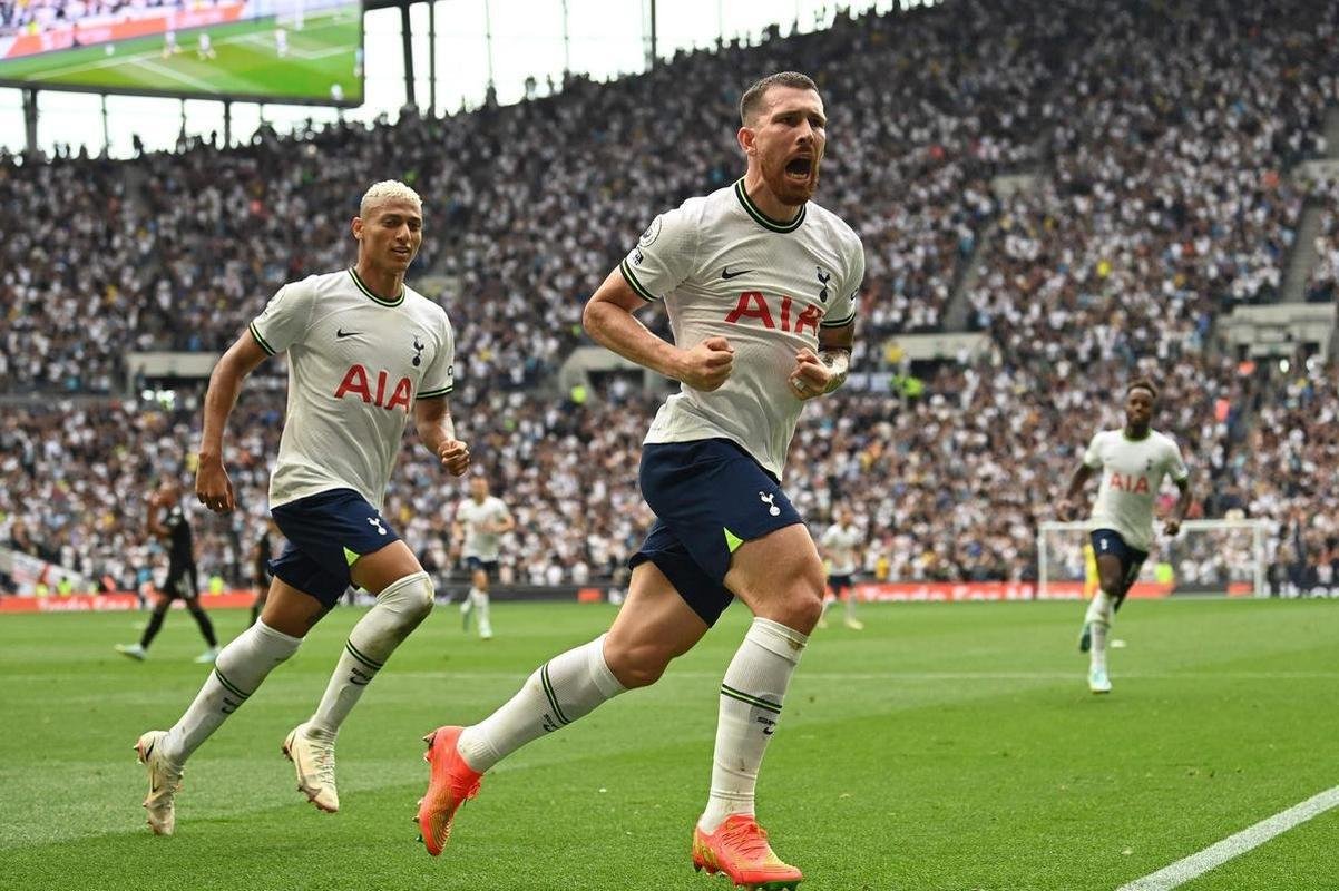 O grande favorito do Grupo D  o Tottenham. A Bet365 paga a odd 1.16 pela classificao dos Spurs.
