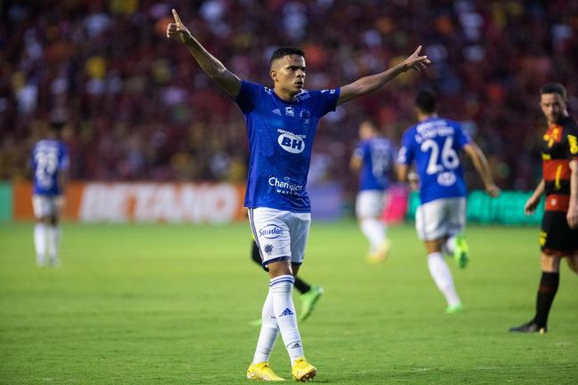 Cruzeiro foi batido pelo Sport por 3 a 1 na Ilha do Retiro pela Série B