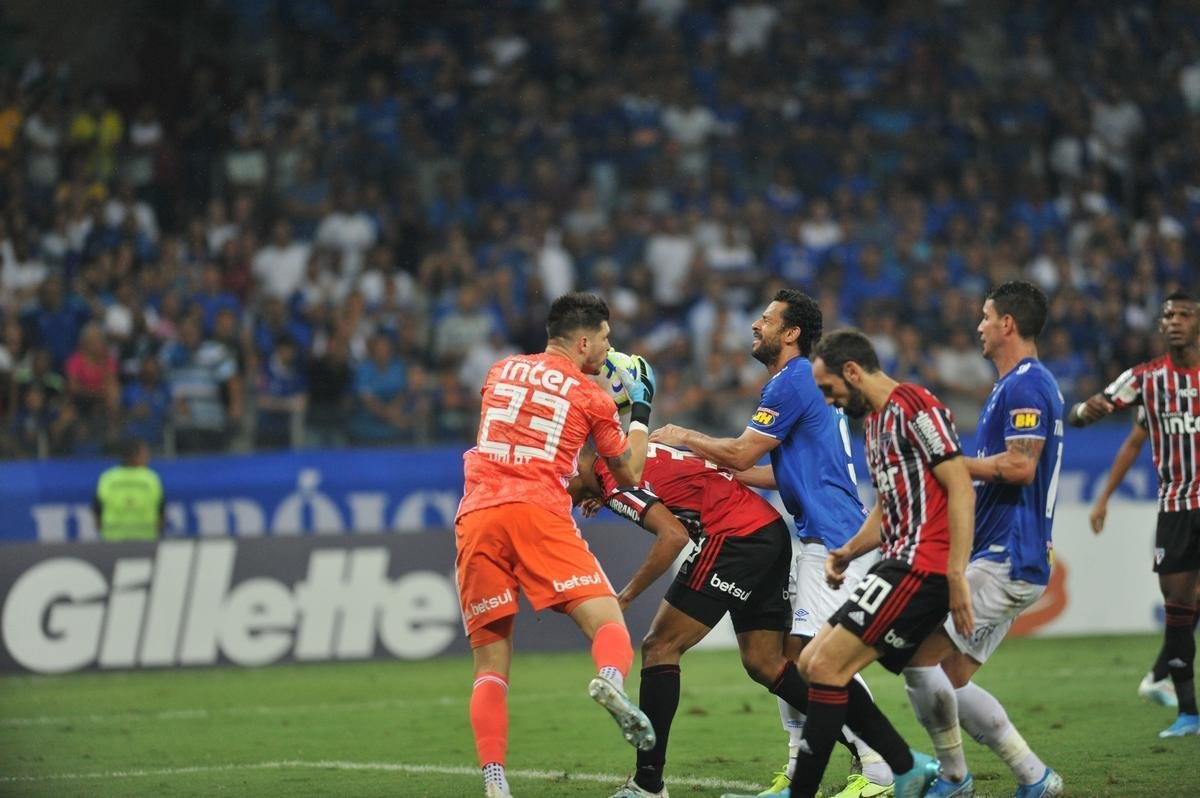 Fotos de Cruzeiro x So Paulo, no Mineiro, pela 26 rodada do Campeonato Brasileiro