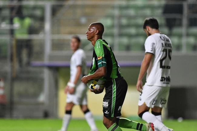 Fotos do jogo entre Amrica e Corinthians