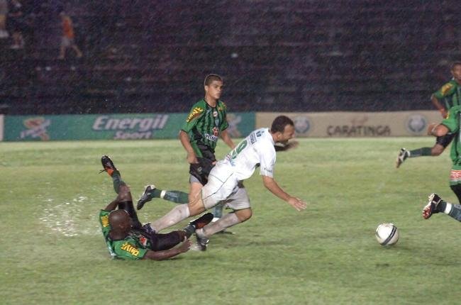 No duelo de volta, em Ipatinga, o Amrica voltou a ser superado pelo time do Vale do Ao - dessa vez, por 3 a 1. Fabrcio marcou o gol do Coelho. Com o resultado, o time da capital se despediu da edio.