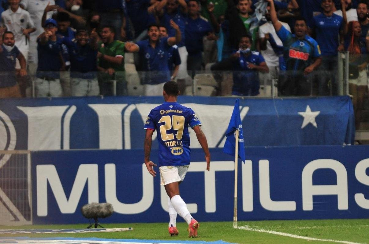 Fotos da partida entre Cruzeiro e Brusque, no Mineiro, em BH, pela 35 rodada da Srie B do Brasileiro