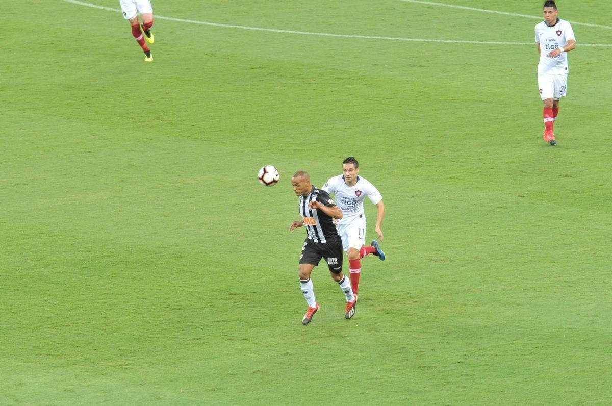 Fotos do duelo entre Atltico e Cerro Porteo, no Mineiro, pelo Grupo E da Copa Libertadores
