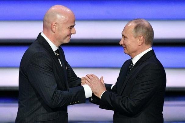 Sorteio em Moscou definiu os adversários da fase de grupos da Copa do Mundo da Rússia em 2018