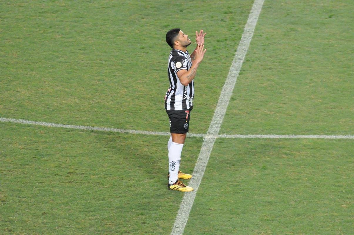Fotos da vitria do Atltico por 2 a 0 sobre Atltico-GO pelo Campeonato Brasileiro