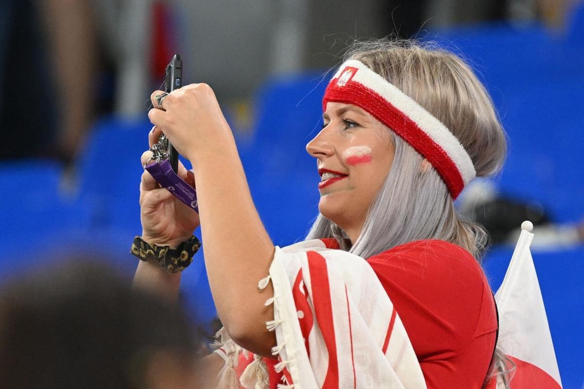 Imagens da torcida no jogo entre Mxico e Polnia pelo Grupo C da Copa do Mundo.