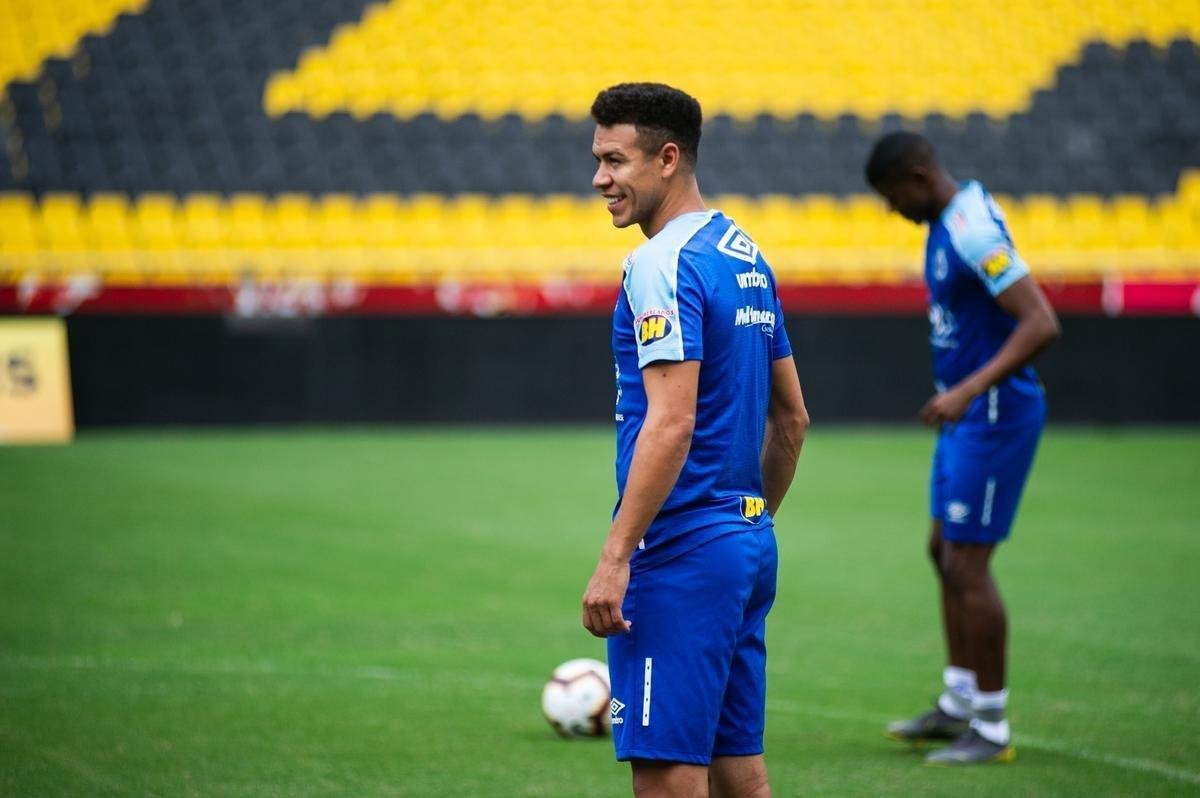 Fotos do treino do Cruzeiro no Estdio Monumental Isidro Romero Carbo, em Guayaquil