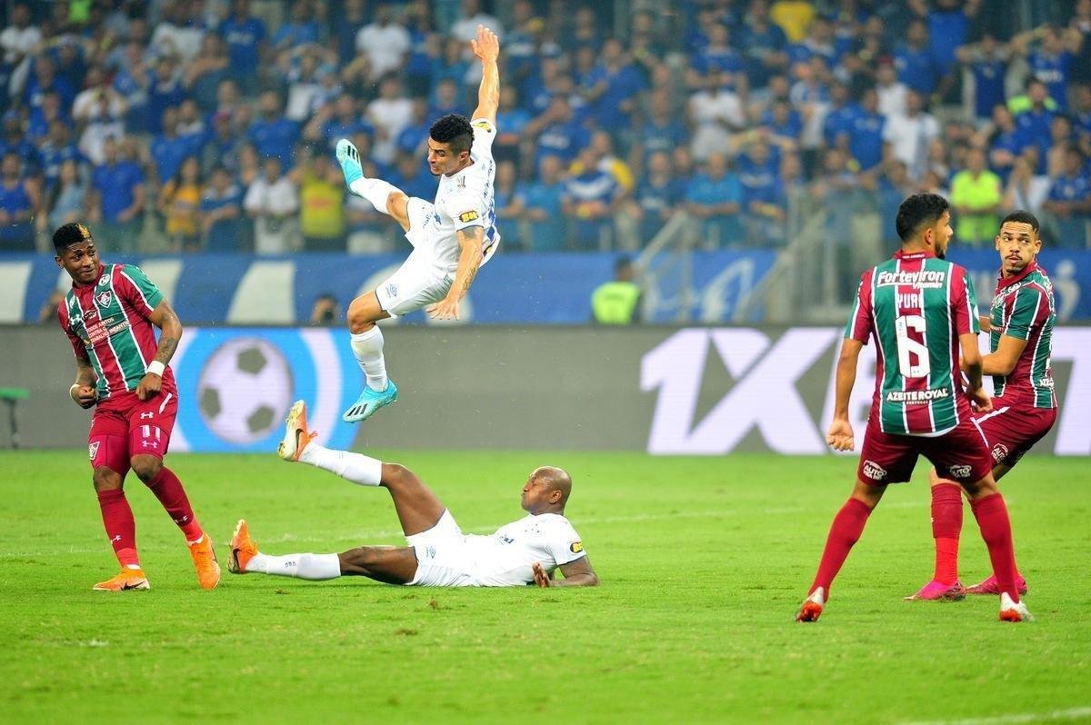 Fotos do jogo entre Cruzeiro e Fluminense, no Mineiro, pela 24 rodada do Brasileiro