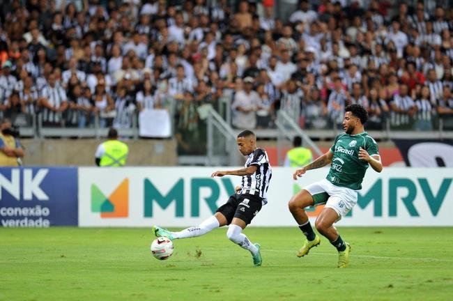 Fotos do gol de Ademir, o terceiro do Atltico sobre a Caldense, no Mineiro, na partida de volta da semifinal do Mineiro