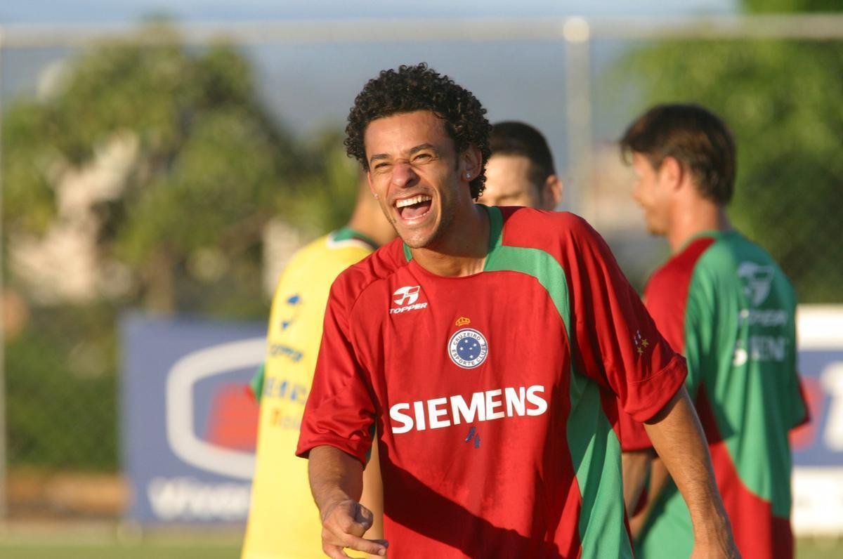 O dia a dia de Fred na Toca da Raposa II entre julho de 2004 e agosto de 2005