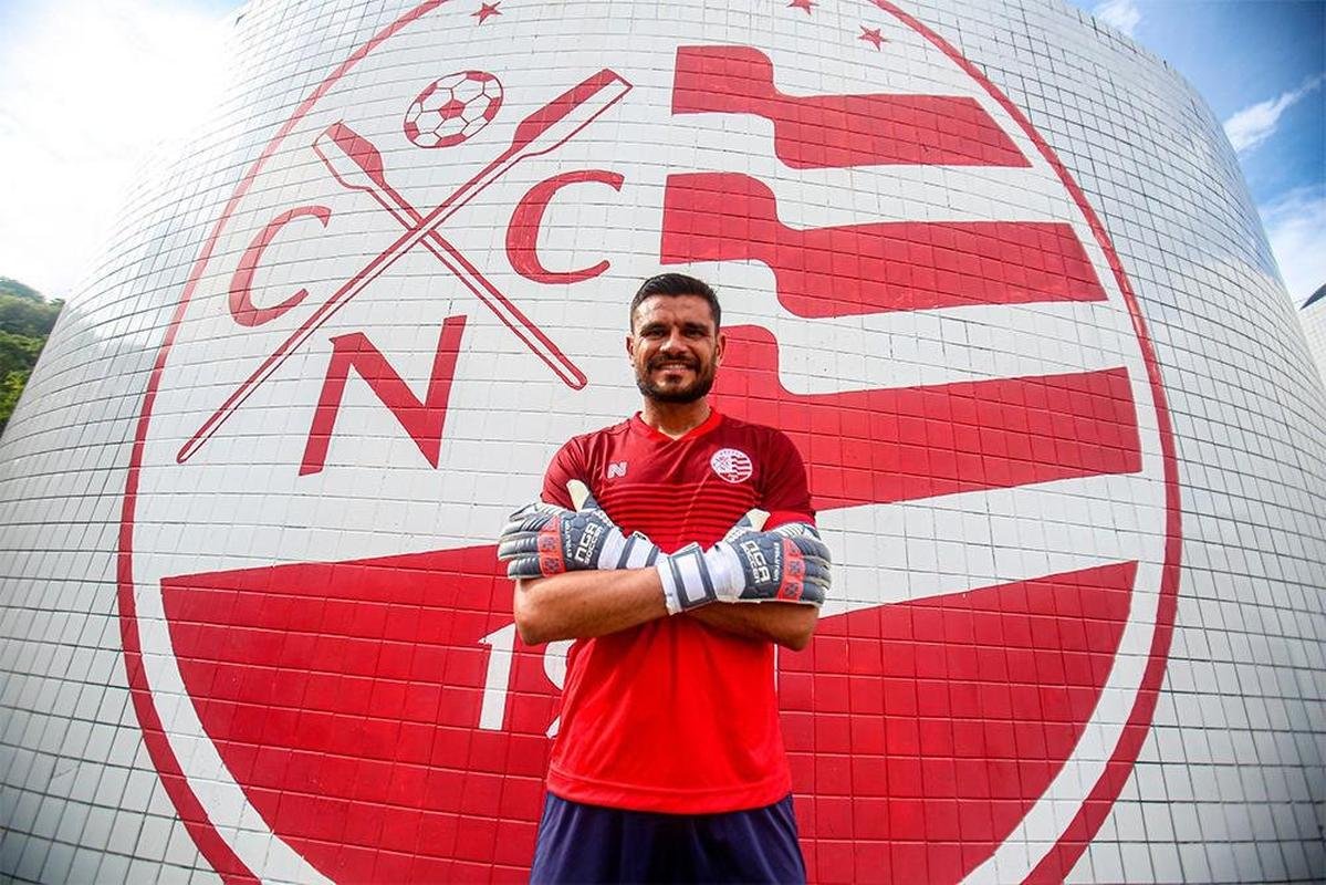 Alex Alves, goleiro (Nutico)