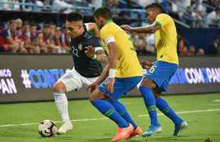 Fotos do amistoso internacional entre Brasil e Argentina, em Riade, na Arbia Saudita
