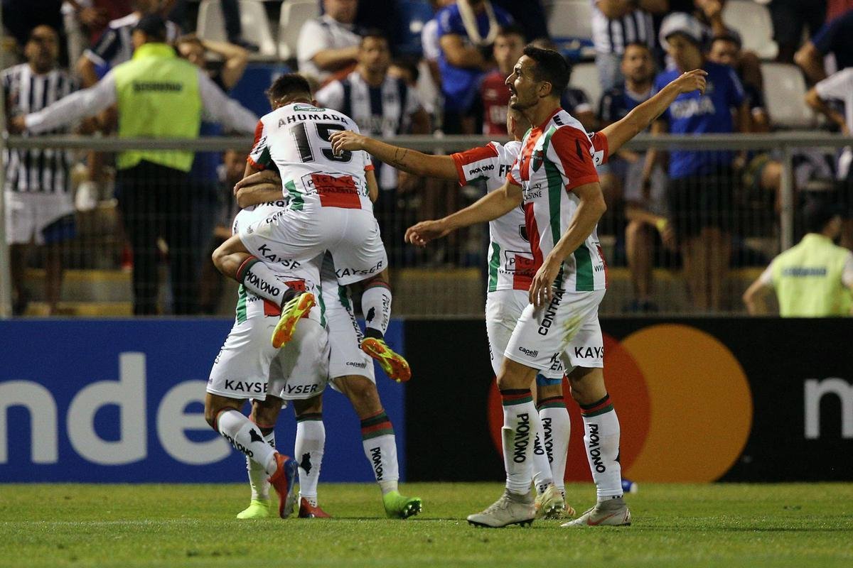 2019 - Talleres (ARG) e Palestino (CHI) empataram por 2 a 2 na Argentina. Na volta, os chilenos venceram por 2 a 1.