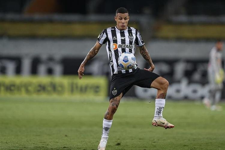 Lateral-esquerdo - Guilherme Arana - Atlético (89%)
