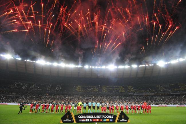 Fotos do jogo de ida das quartas de final da Copa Libertadores, entre Atltico e Palmeiras, no Mineiro