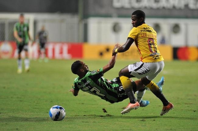 Fotos da partida de ida da terceira fase da Copa Libertadores, entre Amrica e Barcelona de Guayaquil, no Independncia, em Belo Horizonte