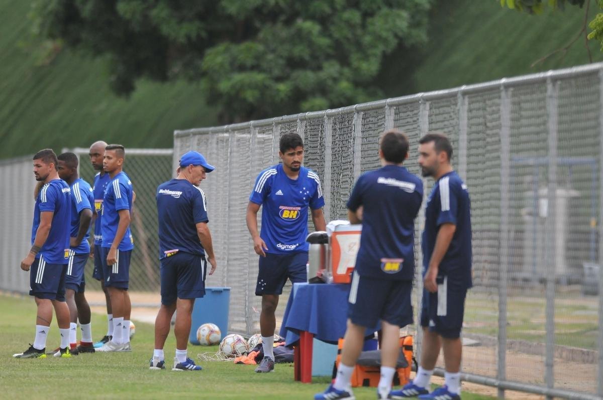 Fotos do terceiro treino do Cruzeiro na Toca da Raposa II (crdito: Alexandre Guzanshe/EM D.A Press)