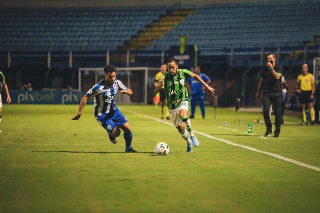 Pouco inspirado, América perdeu por 1 a 0 para o Avaí no Estádio da Ressacada, em Florianópolis. A partida foi válida pela 1ª rodada da Série A do Campeonato Brasileiro de 2022.