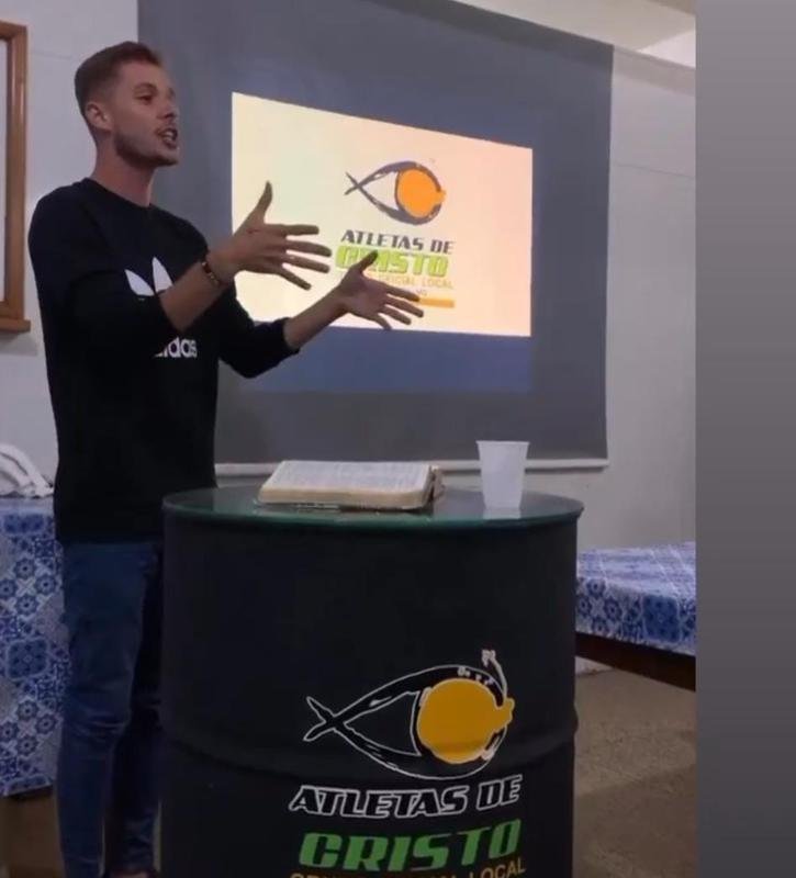 Gustavinho participa do evento Atletas de Cristo