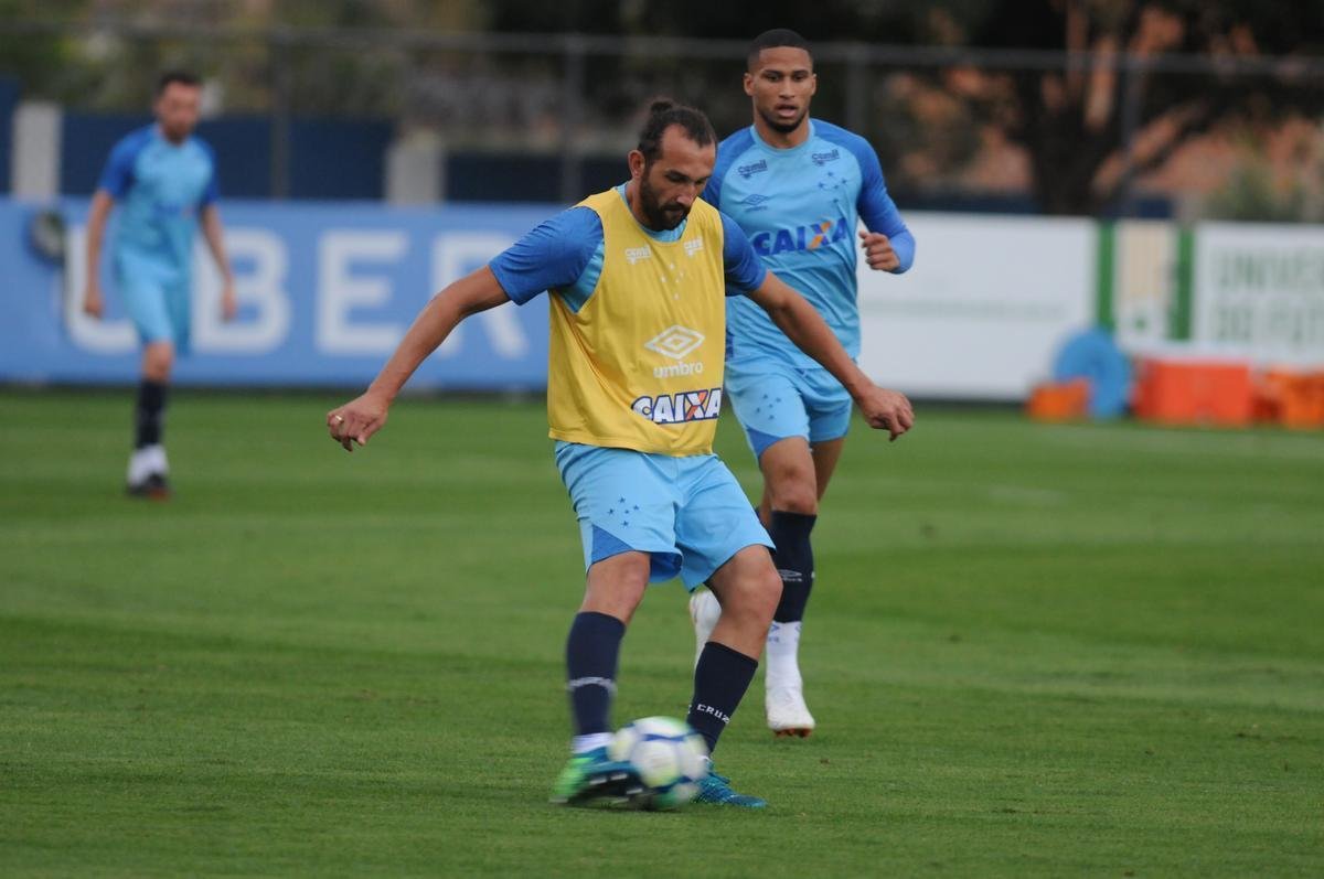 Toca da Raposa II teve sexta-feira descontrada por conta da volta de Ded  Seleo