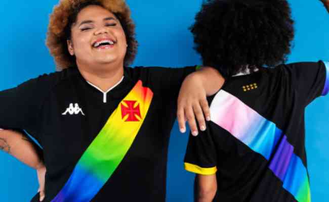 Lançamento do uniforme contou com participação de membros do coletivo Vasco LGBT e integrantes da Casa Nem