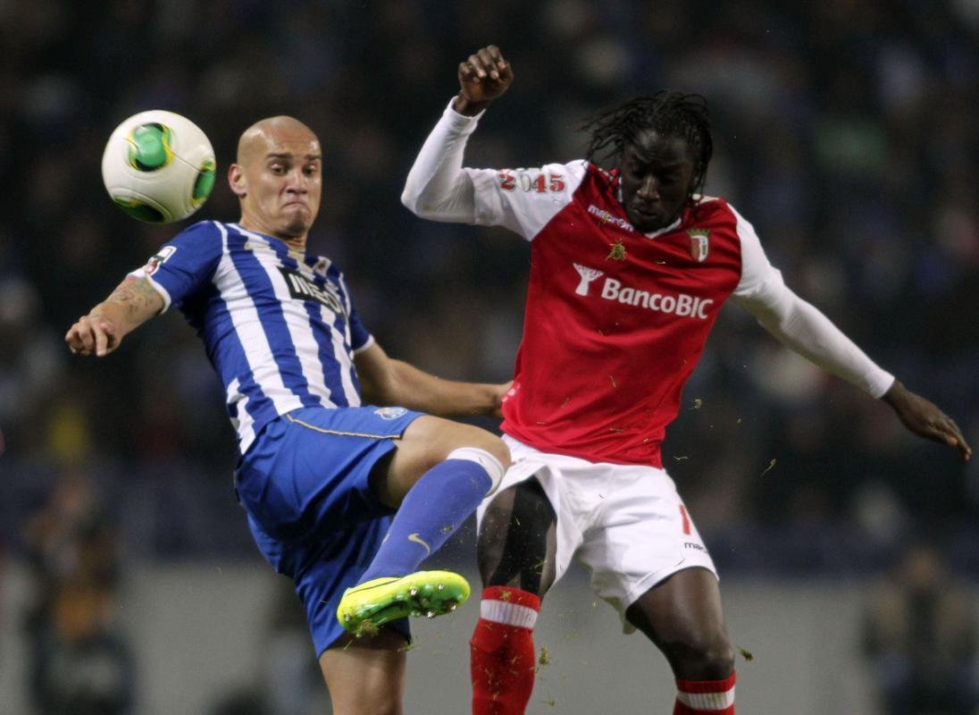 Maicon defendeu o Porto de 2009 a 2016