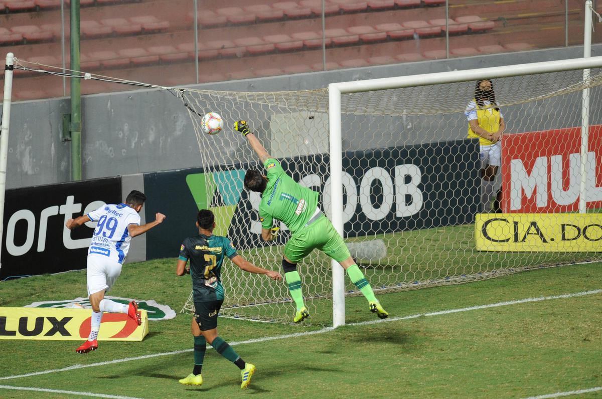 Fotos do jogo entre Amrica e Ava, no Independncia, em Belo Horizonte, pela 38 rodada da Srie B do Campeonato Brasileiro
