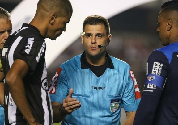 Atlético saiu atrás, conseguiu virada com Róger Guedes e Ricardo Oliveira, mas cedeu empate no Morumbi