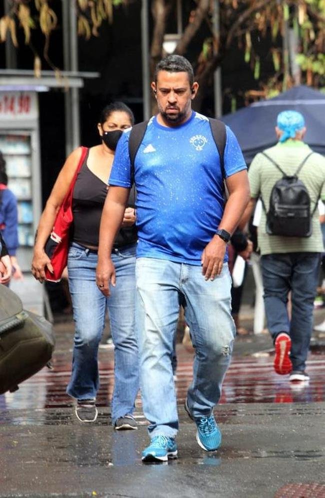 Na manh seguinte ao acesso do Cruzeiro, Belo Horizonte amanheceu 