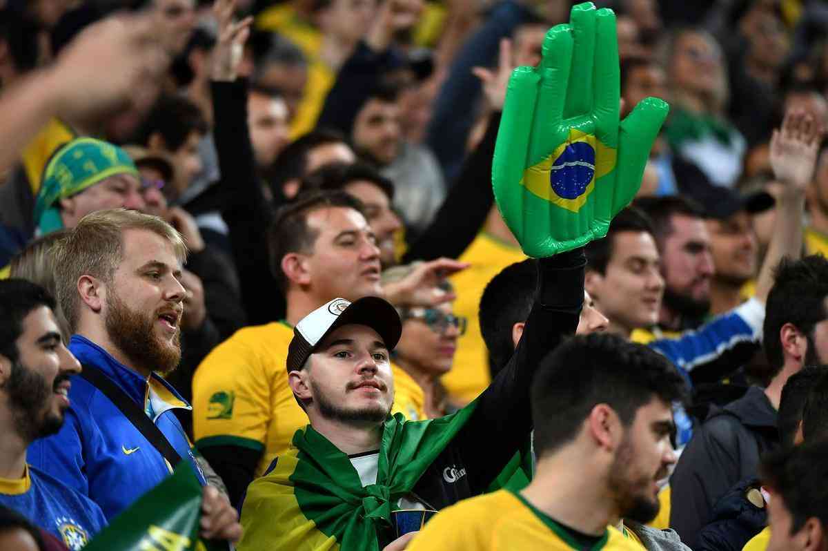 Torcedor acompanhou partida entre Brasil e Equador, na Arena do Grmio, em Porto Alegre