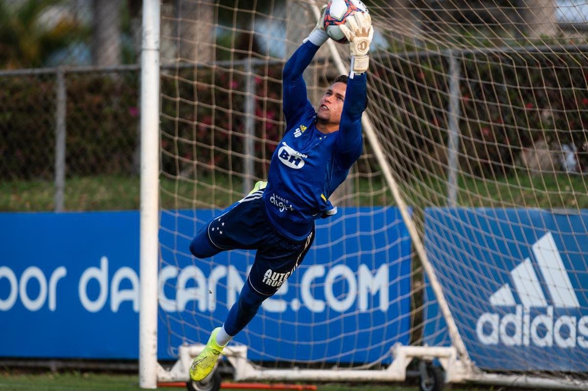 Fotos do treino do Cruzeiro desta segunda-feira (27/9)