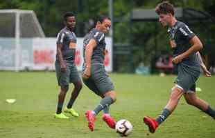 Jogadores do Atltico treinaram nesta tera-feira, vspera do jogo com o Defensor