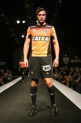 Nova coleção de uniformes do Atlético para 2016, fornecida pela empresa canadense Dryworld