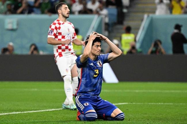 Lances da partida entre Japo e Crocia, pelas oitavas de final da Copa do Mundo.