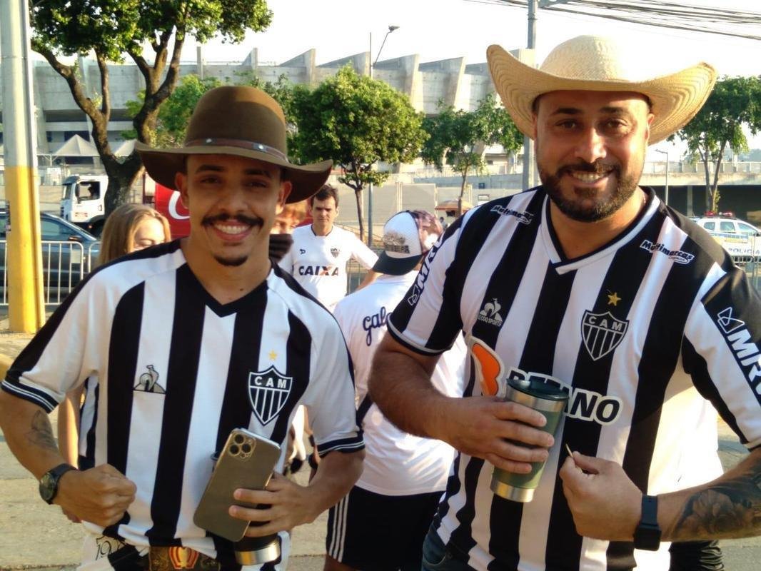 Fotos da torcida do Atltico no pr-jogo contra o Palmeiras no Mineiro